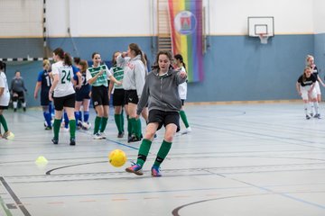 Bild 57 - F Loewinnen Hallen Cup